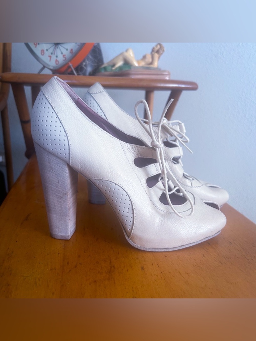 Retro Oxford Heels | Peep Toe | Derek Lam | Off-white | 40s Style | 8.5